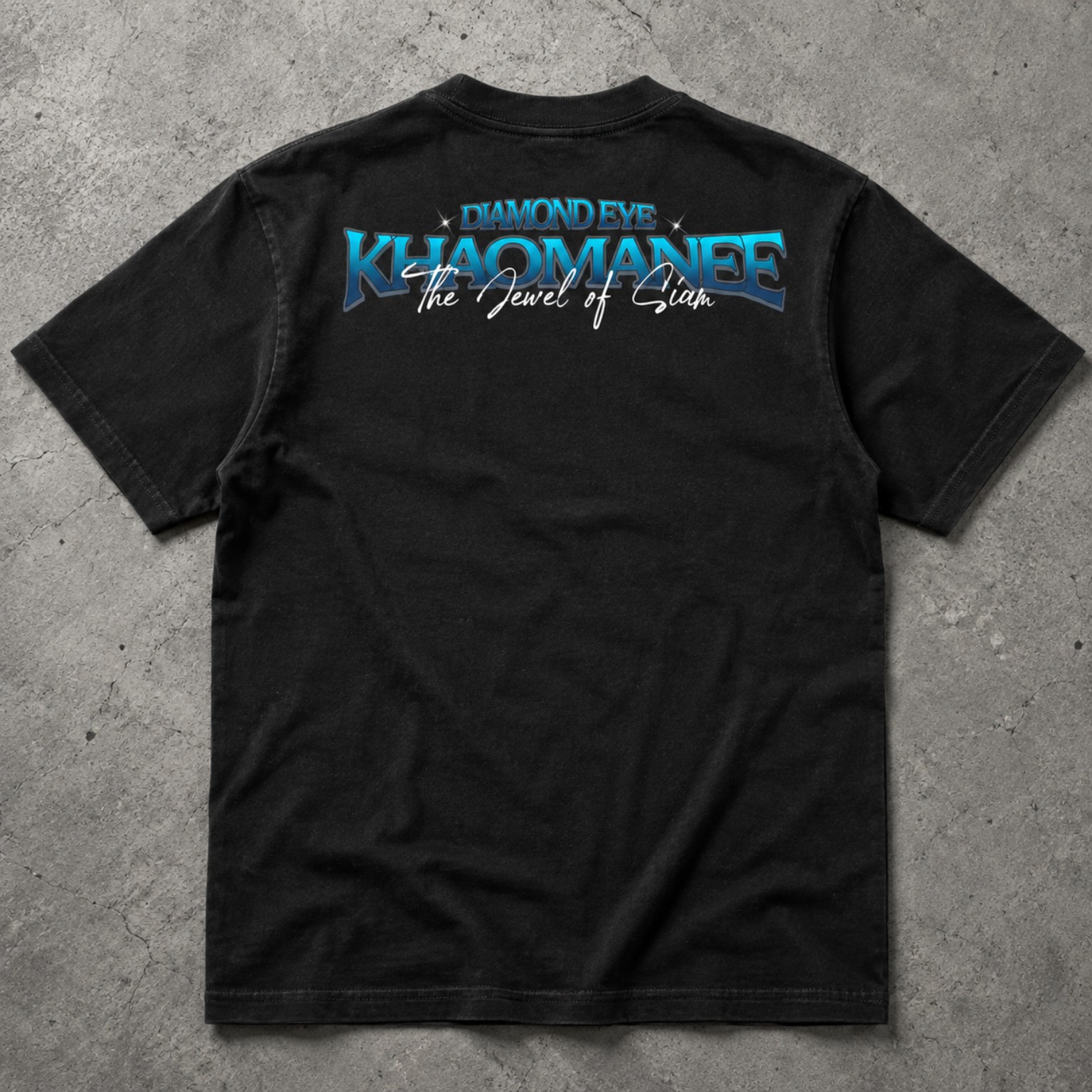 เสื้อ แมวขาวมณี ด้านหลัง